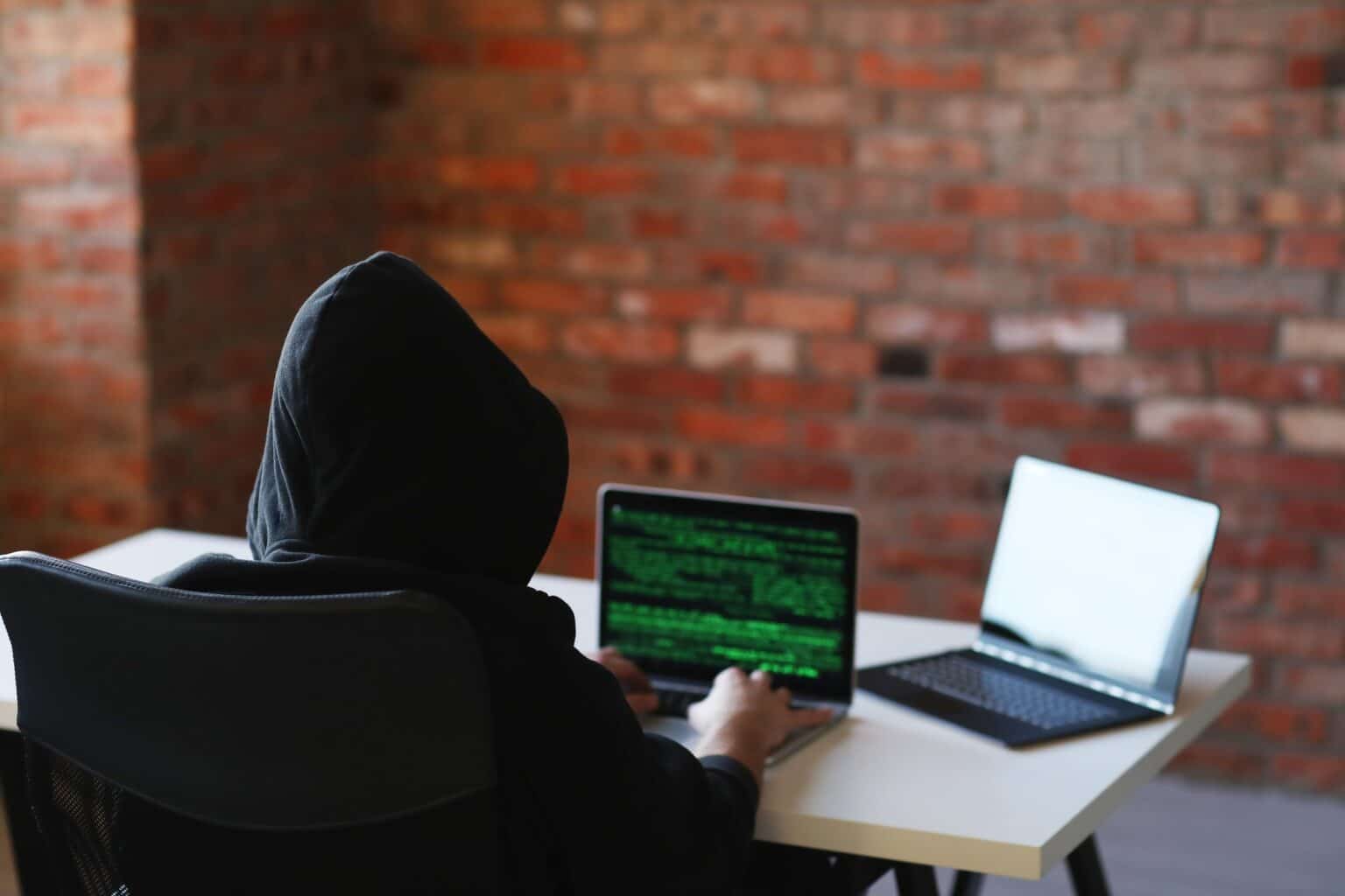 Hacking éthique : qui sont les hackers et comment devenir l’un d’eux ? Hacker