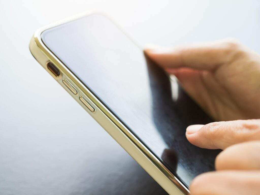 Illustration pour Au-delà du développement : accompagnement, évolutivité et sécurité de votre application mobile