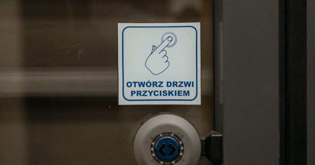 découvrez tout sur les listes de contrôle d'accès (acl) : leur rôle essentiel dans la gestion des permissions, la sécurité des données et la protection des ressources dans les systèmes informatiques. apprenez à les configurer et à les utiliser efficacement pour protéger vos informations sensibles.