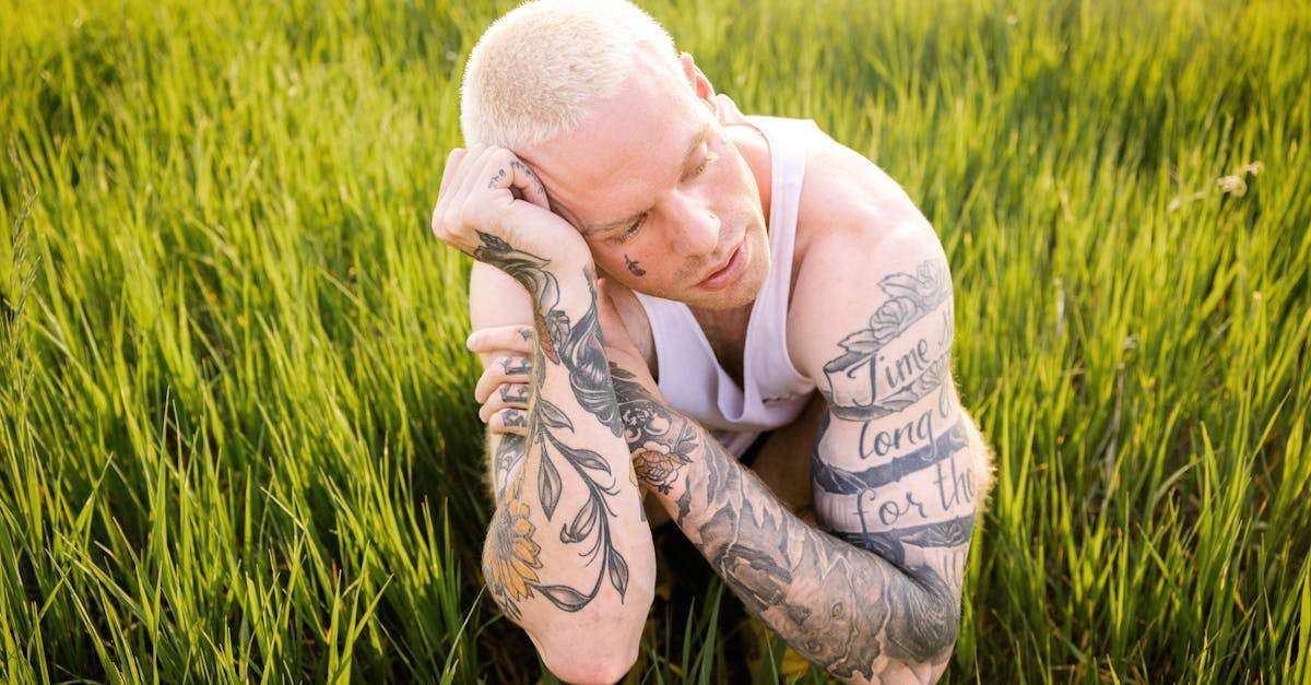 découvrez l'univers du dns (domain name system), un élément essentiel de l'infrastructure internet. apprenez comment il traduit les noms de domaine en adresses ip, facilite la navigation sur le web et contribue à la sécurité des connexions. idéal pour les professionnels de l'informatique et les curieux de la technologie.