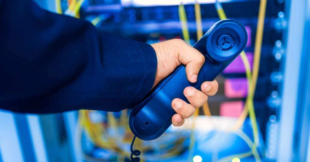 découvrez le protocole tcp/ip, fondement des communications sur internet. apprenez son fonctionnement, ses enjeux et son importance dans les échanges de données modernes.