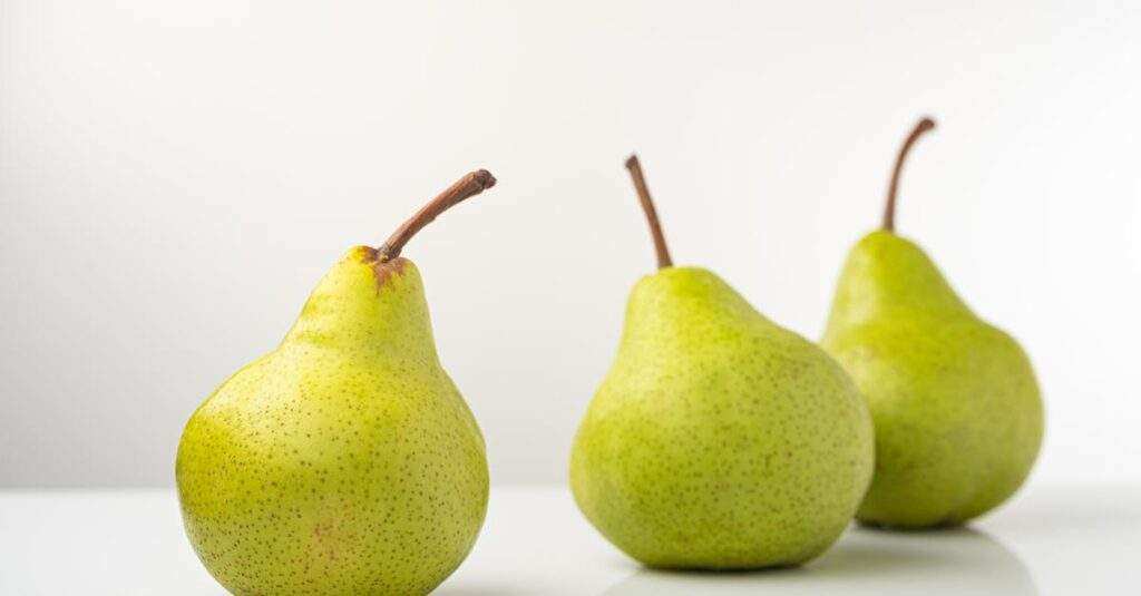 découvrez la cia triad, un concept fondamental en cybersécurité qui repose sur trois piliers : confidentialité, intégrité et disponibilité. comprenez son importance et son application pour protéger vos données.