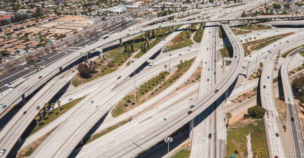 découvrez ce qu'est le network traffic, son importance dans la gestion des réseaux informatiques, et comment analyser efficacement le flux de données pour optimiser la sécurité et la performance.