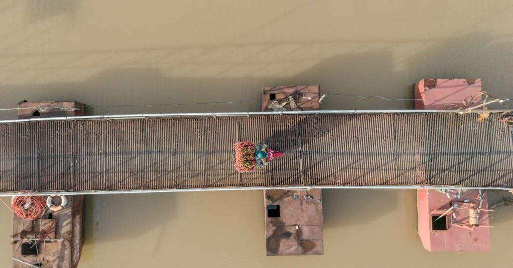 découvrez le métier de vdi (vendeur à domicile indépendant) : fonctionnement, avantages, législation, conseils pour débuter et réussir dans la vente à domicile en france.