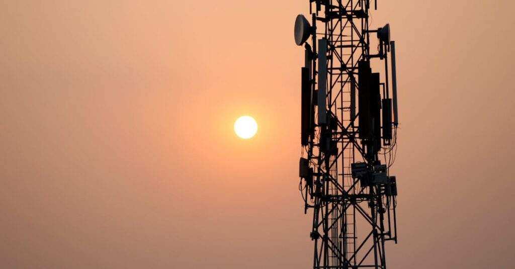 découvrez tout sur les réseaux sans fil : définition, technologie, avantages et inconvénients. apprenez à optimiser votre connexion wi-fi et à sécuriser votre réseau pour une utilisation optimale.